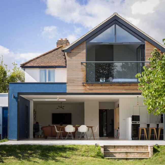 MOOi Architecture — Blue rendered extension